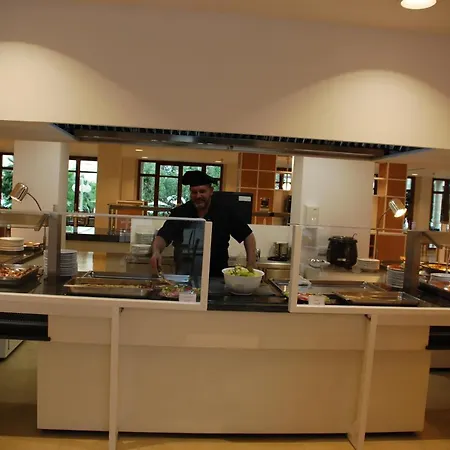 Robles Hotel 3*