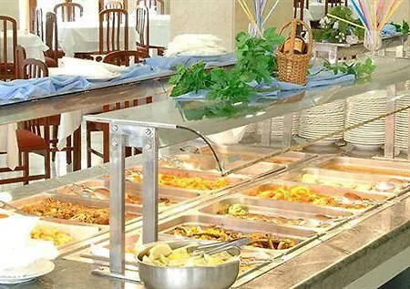 Hotel Robles