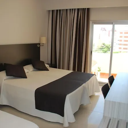 Hotel Robles