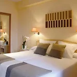 Hotel Robles