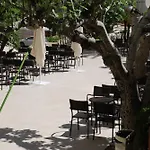 Robles Hotel