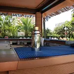 Robles Hotel