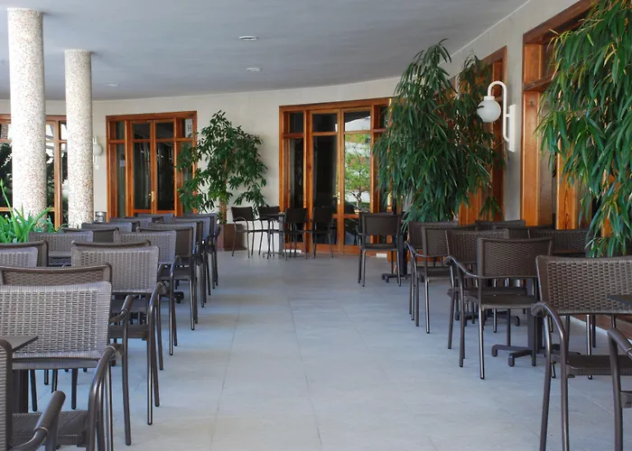 Hotel Robles 3*
