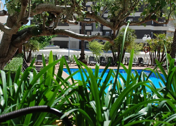 Hotel Robles 3*